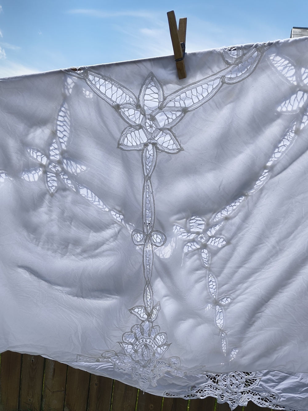 Vintage White round oval cotton Battenburg lace tablecloth